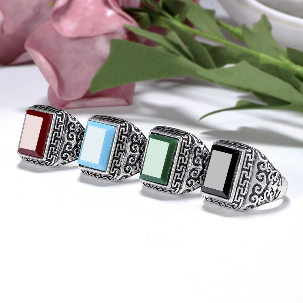 Silver Inlaid Crystal Resin Ring Shows Personality Trend Big Brand Wind Four Claw Gem Men Ring