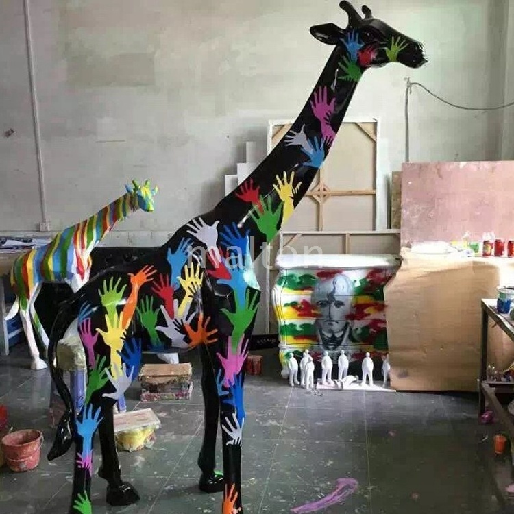 High Quality Wholesale OEM Customization Art Work Cheap Price Life Size Giraffe Statue