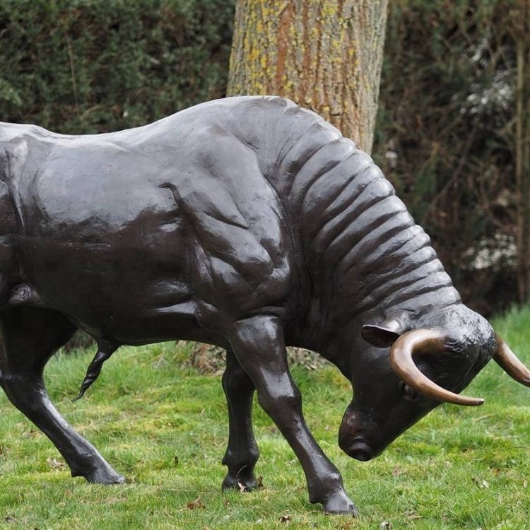 Famous high quality fighting brass bull statue for yard