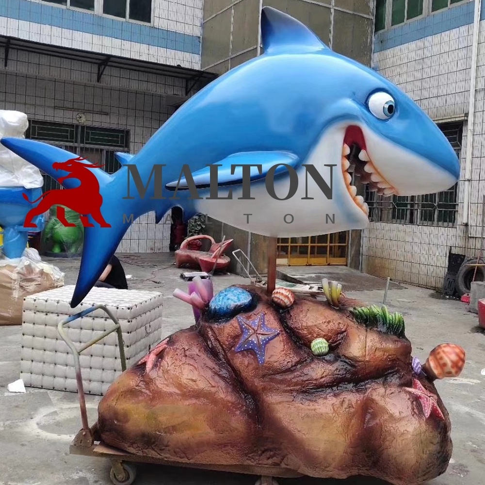 Ocean Style Park Garden Theme Fiberglass Cartoon Shark Sculpture For Seaside Decor