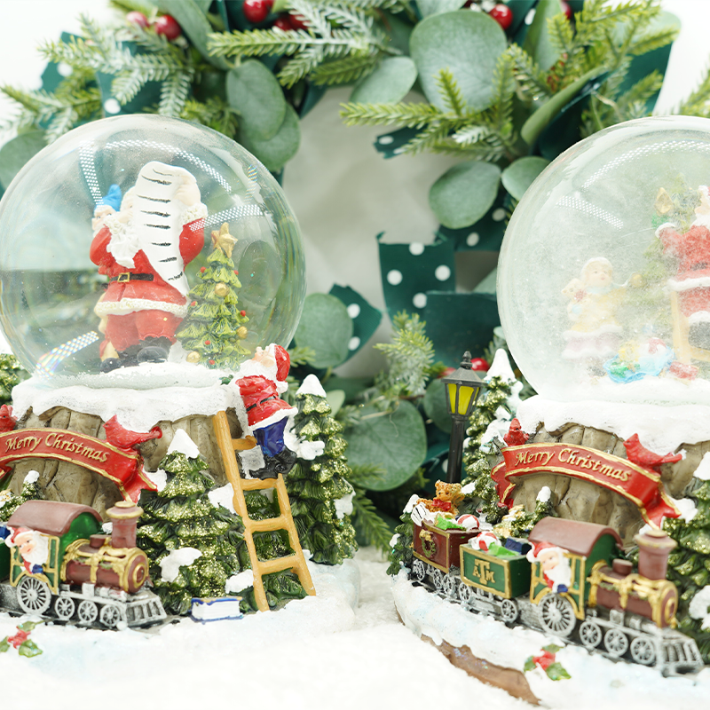 Merry Christmas Resin Crafts Bear Tree Santa Claus Train Girl Boy Snowing Led Water Globe With Music