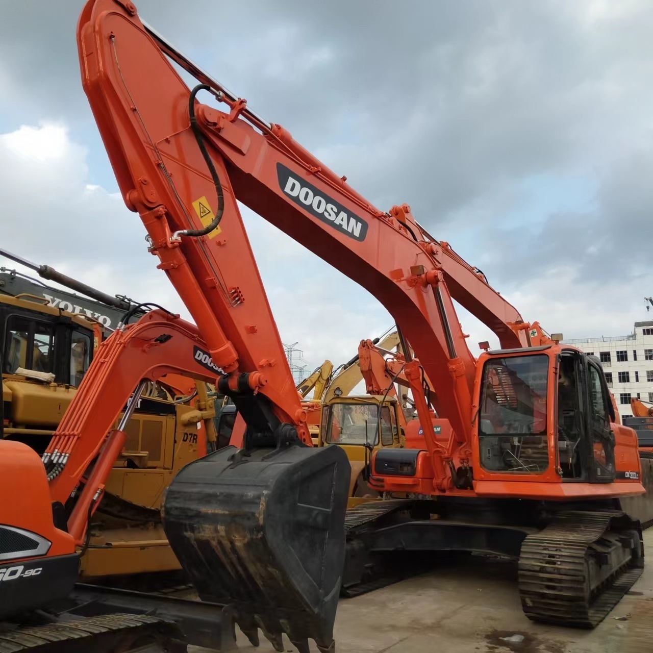 used 300 South Korea original Doosan excavators dx300 dx300lc dx260 /low price 30 ton used doosan dx300 excavator for sale