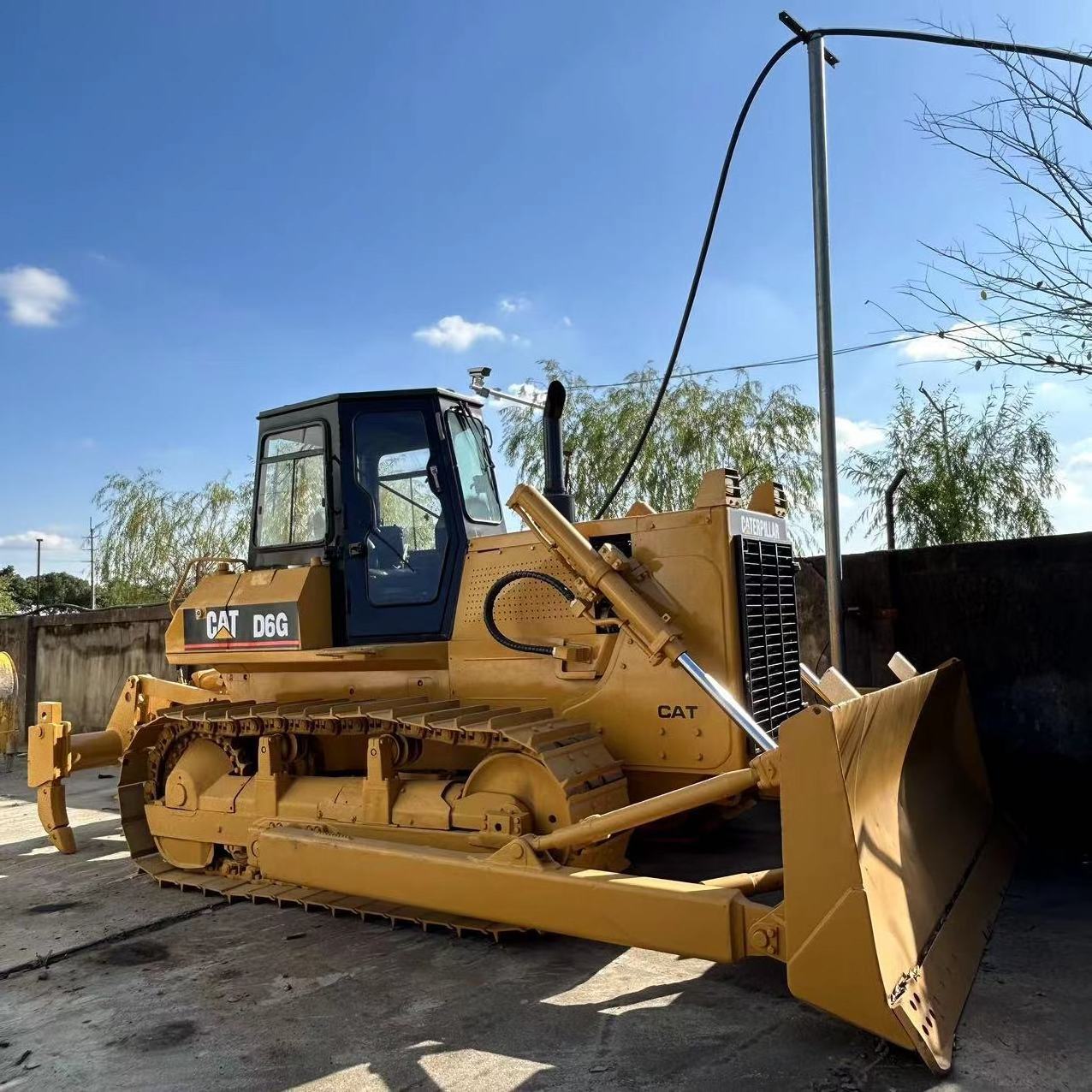 Cheap Used Bulldozer Cat D6G Second hand Caterpillar D6D D6H D6R D6D In Stock earth-moving machinery