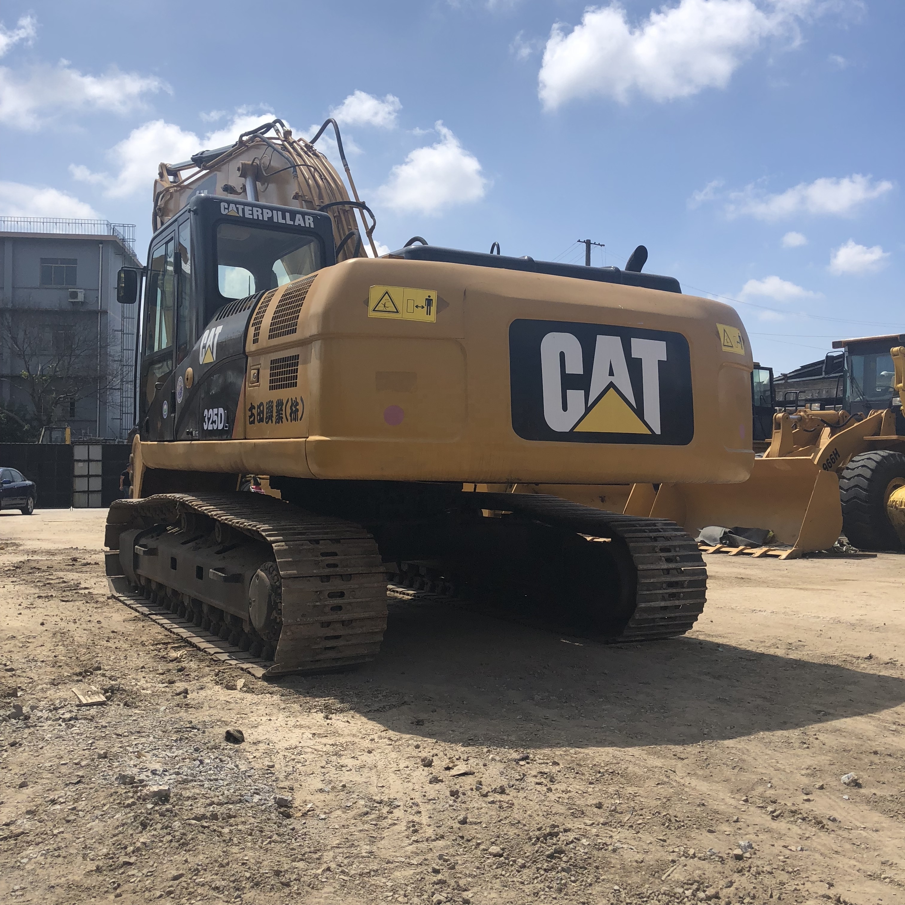 Nearly New Original Japan Used Excavator Cat 325DL Tracked Crawler Digger 325D 325C 325B Hydraulic Machine For Sale