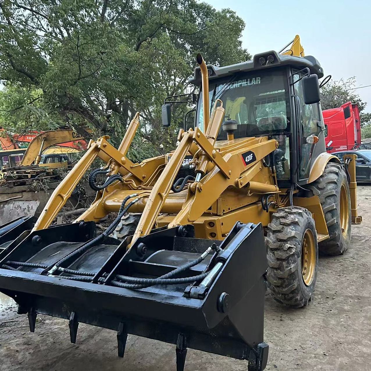 Used medium original engine backhoe loader Caterpillar CAT420F have reliable quality and durable with good price on construction