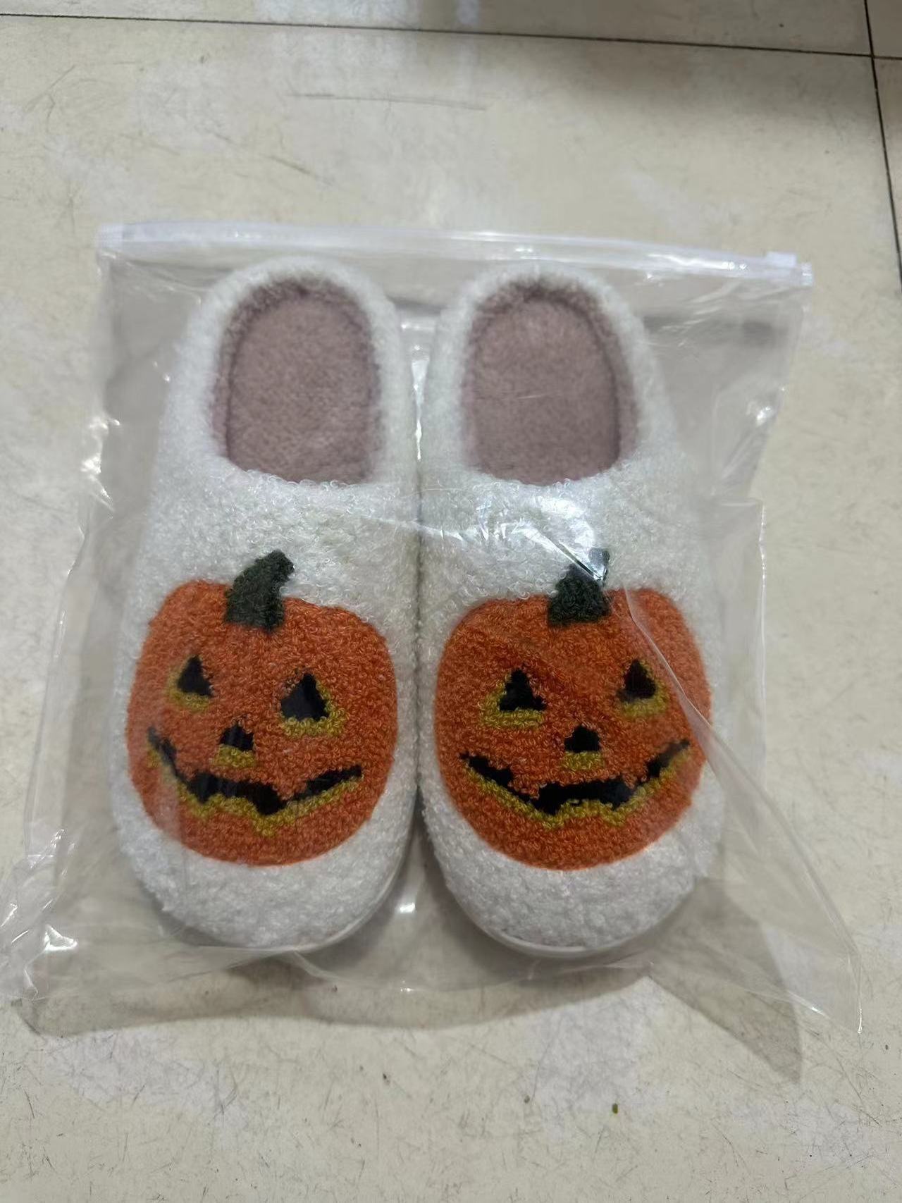 Soft Flat Warm Halloween Pumpkin Slippers For Men And Women