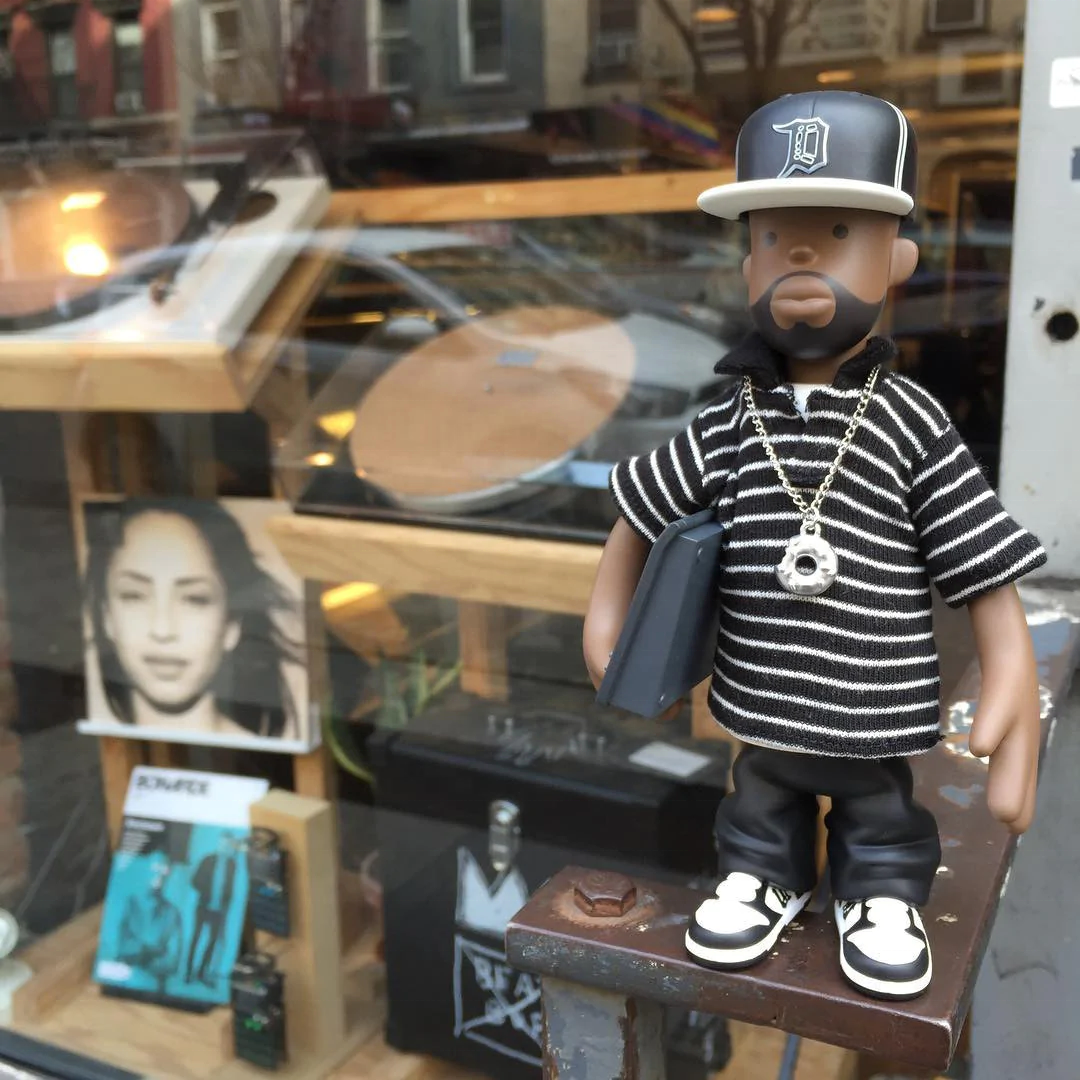 Custom blind box toy manufacturer hip hop action figures