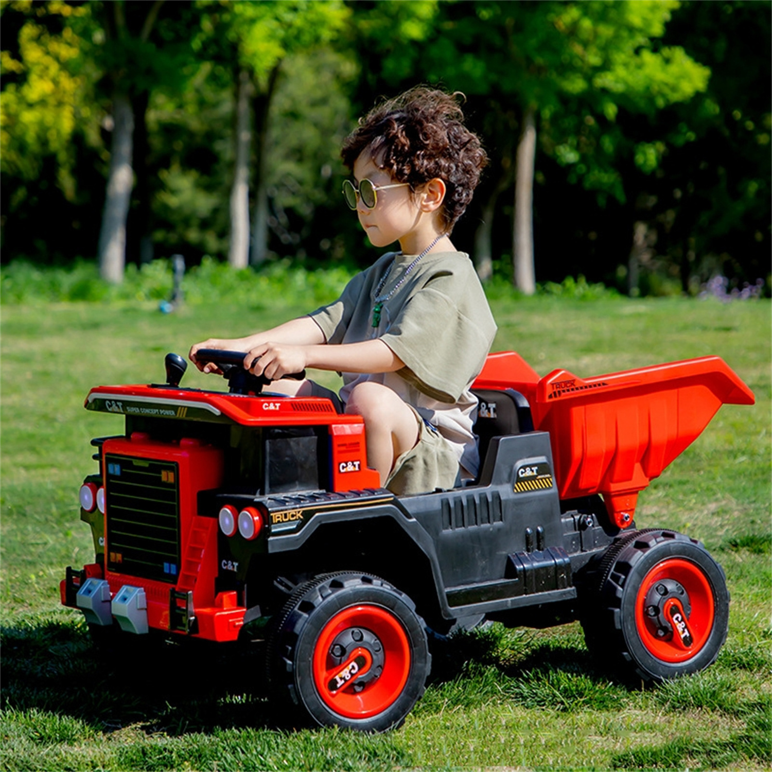 Low price 4WD Engineering Power Battery 12V Electric Dump Truck Car For Kids Remote Control Toy Ride On Car