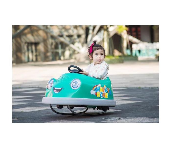 The most popular bumper cars can be braked ride on electric  bumper car for  kids  with one button for children