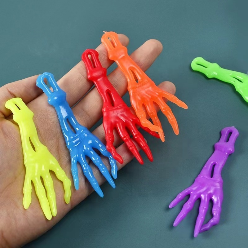 Hot Selling Stretchy Halloween Sticky Tpr Ghost Hand Finger Stretchy Slingshot Toy For Kid