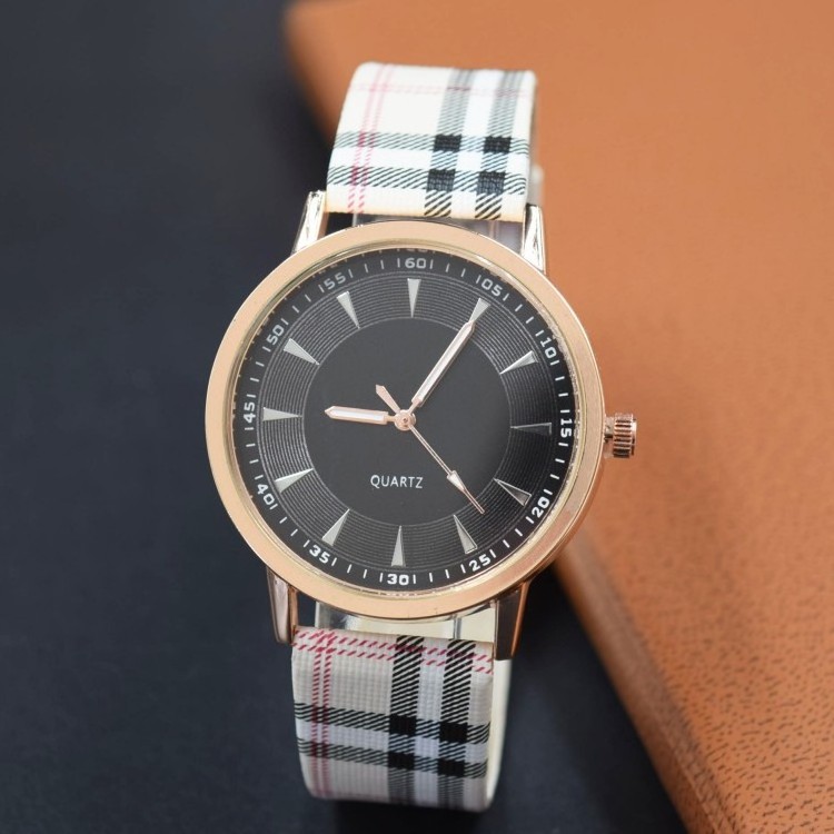 Casual Fashion Round Number Dial Watches For Women Elegant Ladies PU Leather Belt Bracelet Quartz Wristwatch Ladies Clock