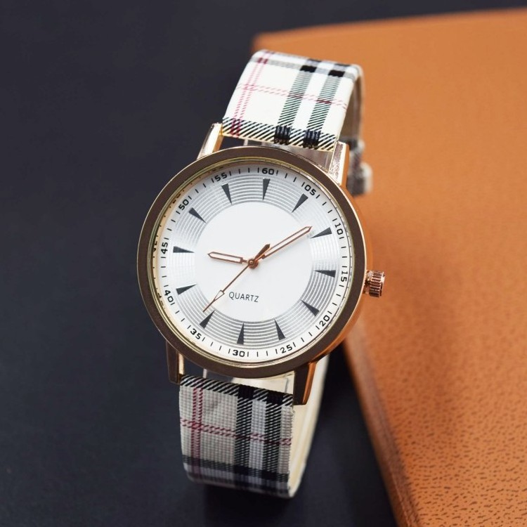 Casual Fashion Round Number Dial Watches For Women Elegant Ladies PU Leather Belt Bracelet Quartz Wristwatch Ladies Clock