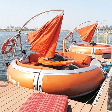 Outdoor activity barbecue entertainment party on the lake electric BBQ donut boat for 6/10 people