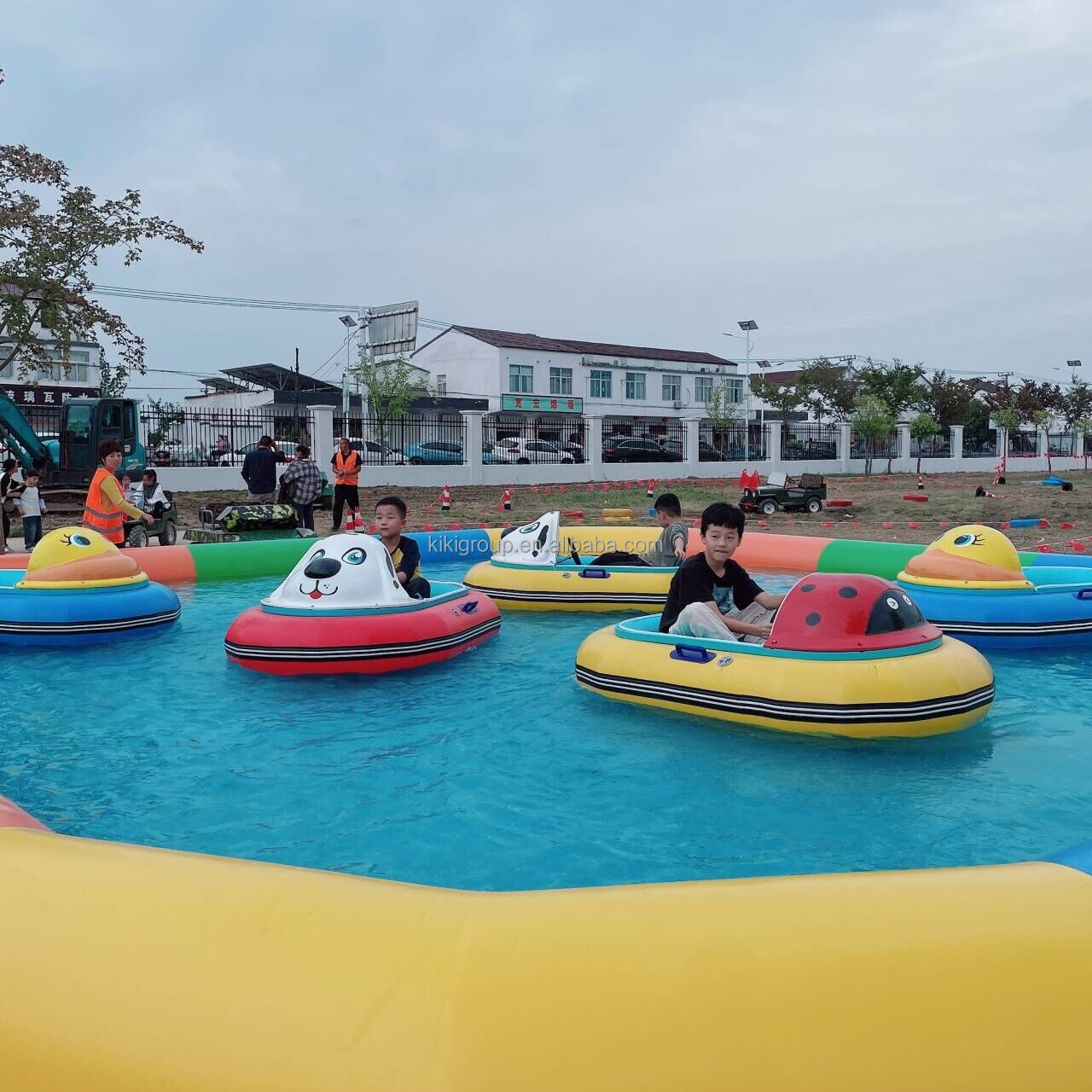 New design good quality for kids or adults new inflatable electric water bumper boats