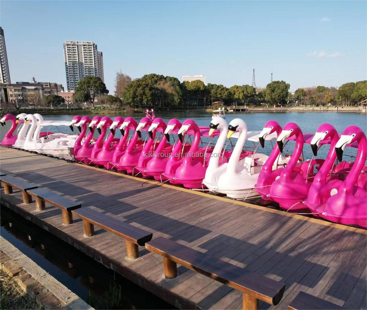 The newest fun water park animal the flamingo theme 6 people electric bumper boat water bike pedal boat