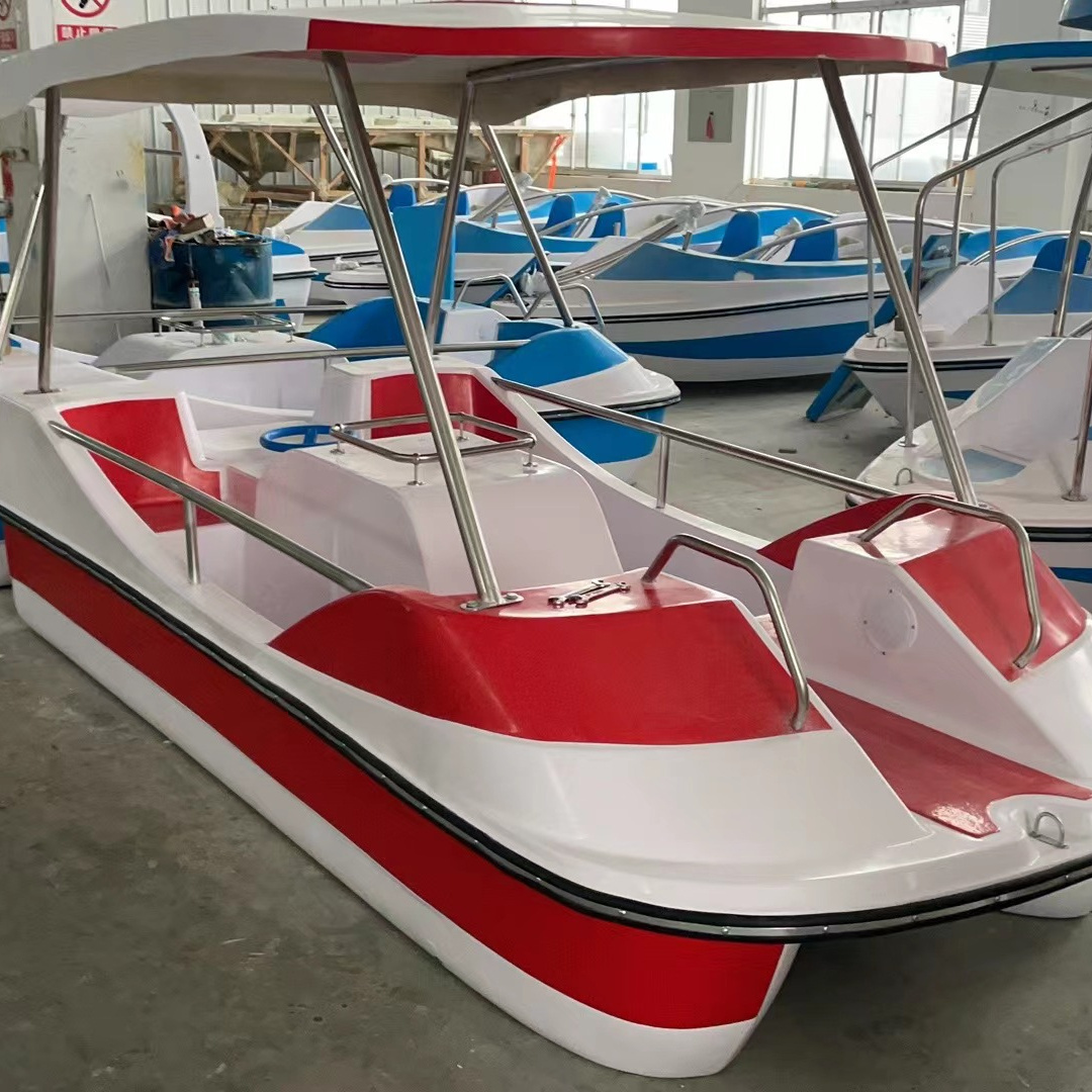 High Quality Customized Style Pedal Boat Water Play Equipment 4 Person Paddle Boat For Lakes