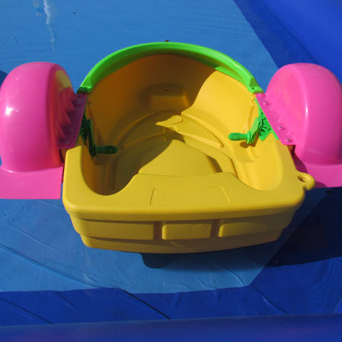 Wholesale Low Price Swimming Pool Kids Mini Paddle Wheel Boat Water Park for Sale