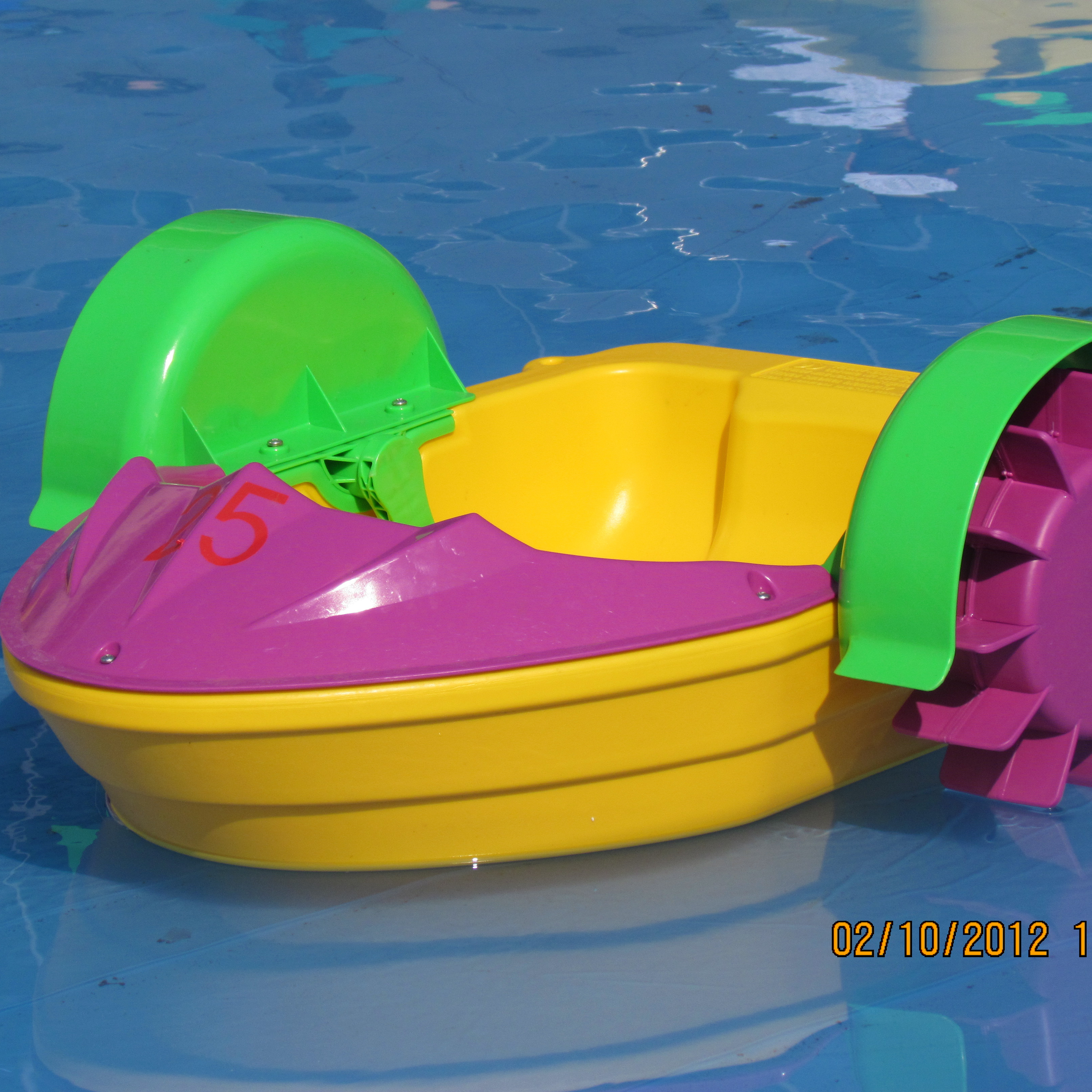 Best price swimming pool paddle hand pedal boats foot pedal boat for kids