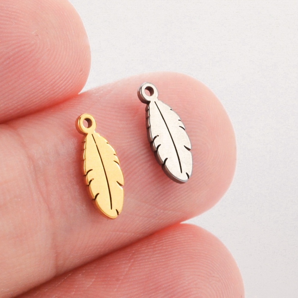 5pcs/Pack Wholesale Stainless Steel Mini Feather Pendants Necklace Bracelets Accessories DIY Jewelry Making Charms Supplies