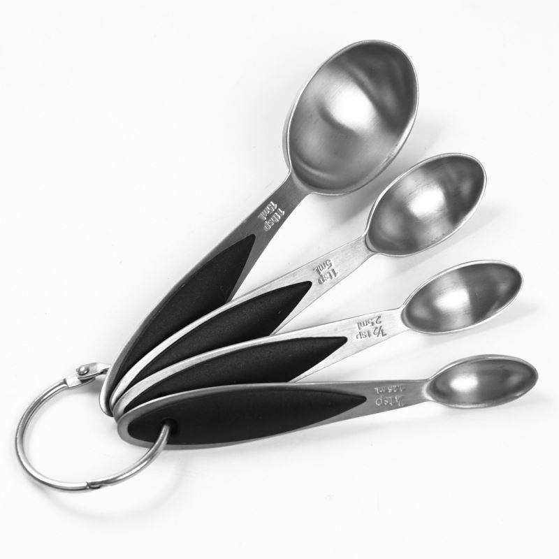 Oval head Measuring spoons set with soft touch silicone handle  and ring connector