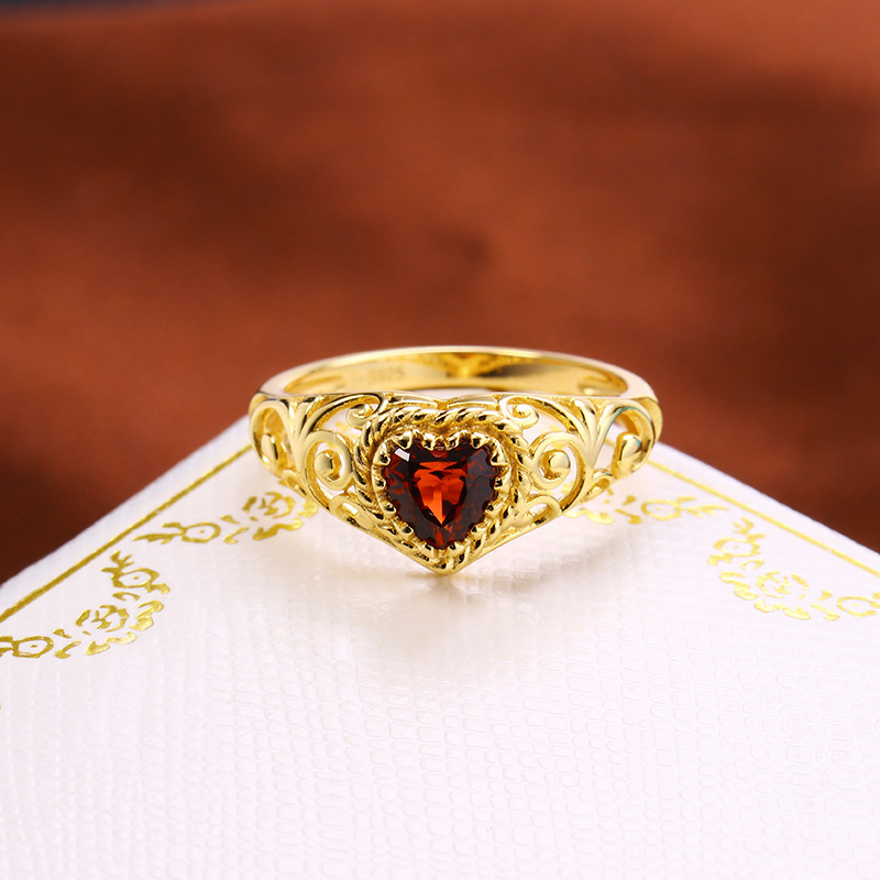 Medieval Vintage Hollow Out Pattern Ring Arm 925 Sterling Silver Diamond Heart Red Garnet Ring For Women