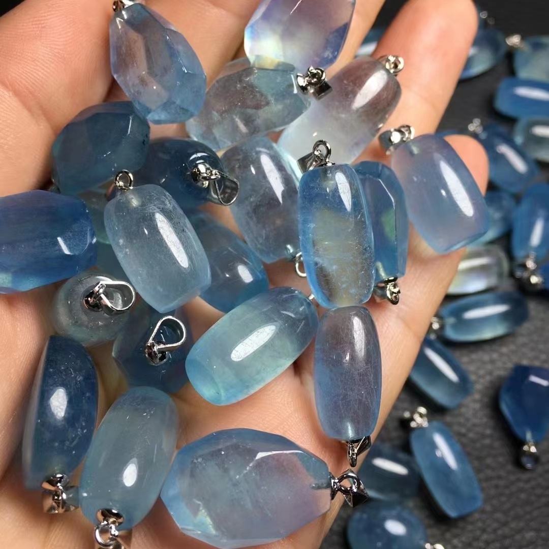 Hot selling Promotion Exquisite Gift Natural Quartz Crystal Aquamarine with S925 sliver Pendant