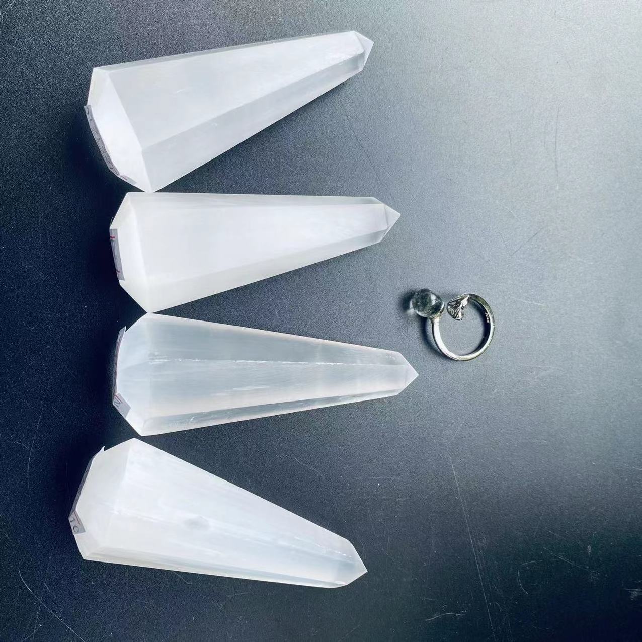 Wholesale Modern selenite Jewelry Ring Display Stand Holder