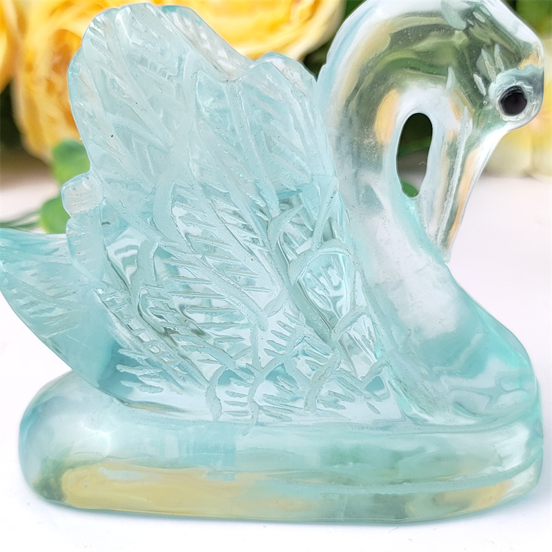 Transparent and pure ornament blue glass bowing swan souvenirs for wedding guests