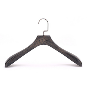 Tailored Clothing Store Display Engraved LOGO Washgrey Ash Wood Grain Accents Rustic Coat Hangers With Gun Color Flat Hook