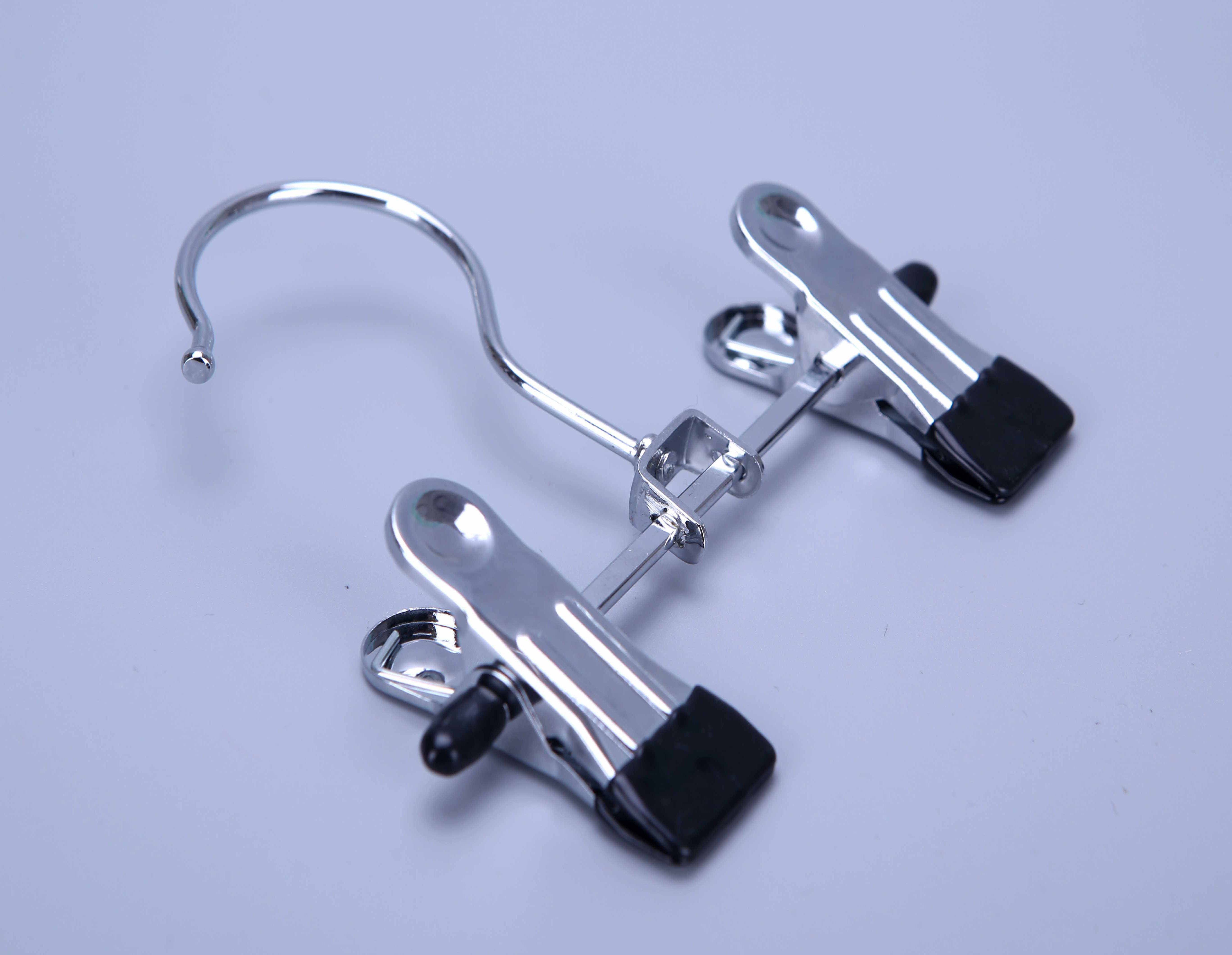 wholesale cheap mini metal boot hangers with clips