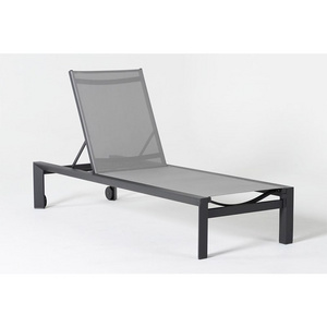 Popular aluminium outdoor chaise lounge sunloungers with wheels for hotel pool lounge chairs