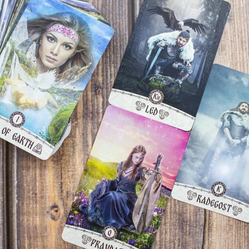 Factory Custom Printing Holographic Printing Oracle Cards High Quality Original Tarot Cards