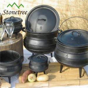 South african outdoor dutch oven cooking Potjie pot