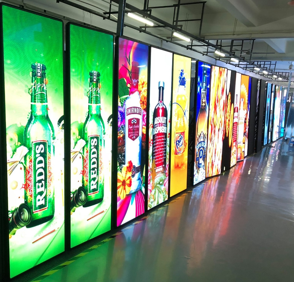 Digital Signage P2.5 P3 LED Display Digital Display Screen Shop Advertising Screen Restaurant Indoor Totem Digital Screens