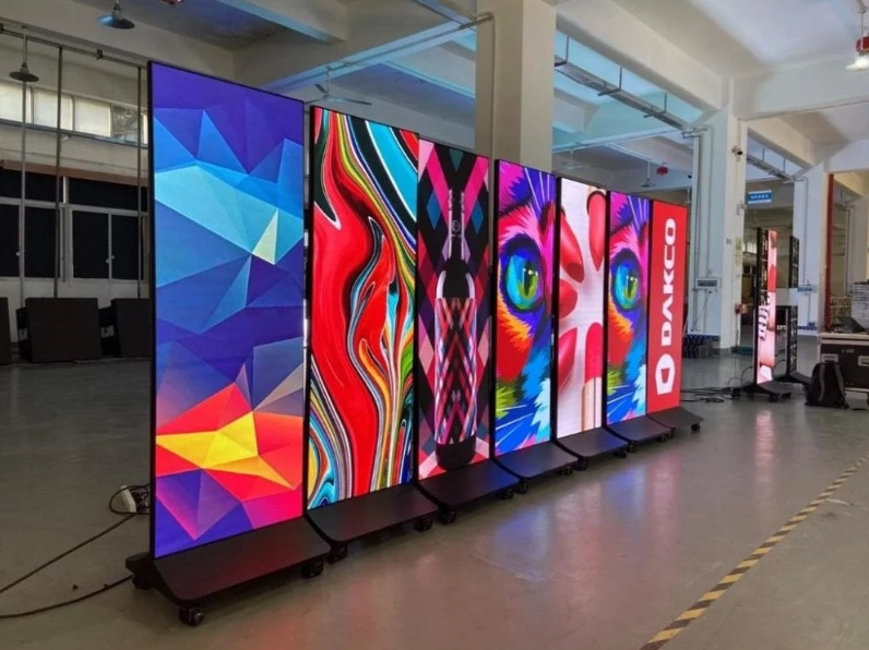 Digital Signage P2.5 P3 LED Display Digital Display Screen Shop Advertising Screen Restaurant Indoor Totem Digital Screens