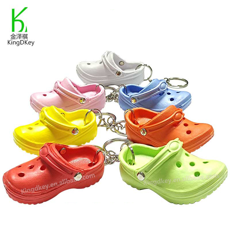 2022 EVA Custom Summer keyring Colorful CROC keychain Creative Mini 3D Beach Shoes black CROC Keychain