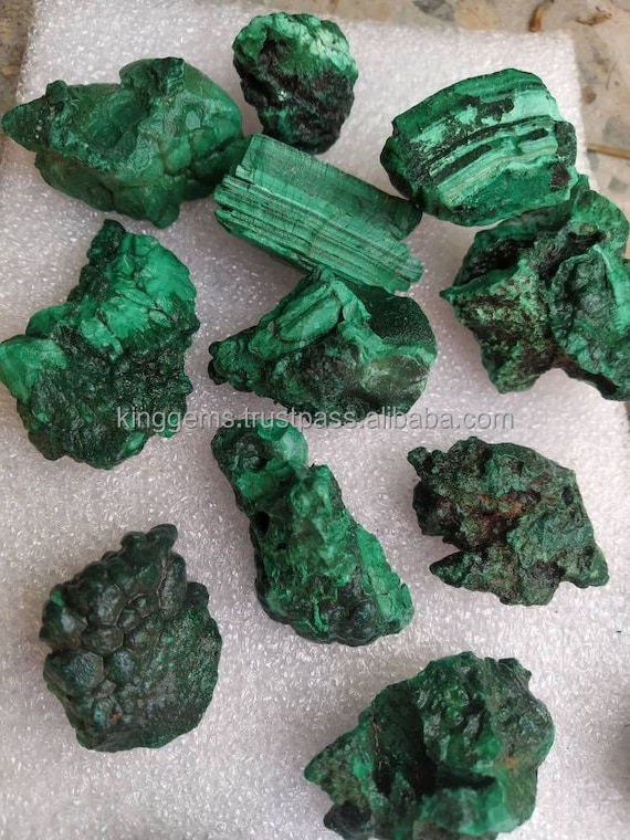 BEST SELLING WHOLESALE NATURAL GREEN MALACHITE ROUGH STONE FOR REIKI HEALING STONE MEDITATION  MALACHITE RAW TUMBLED STONE