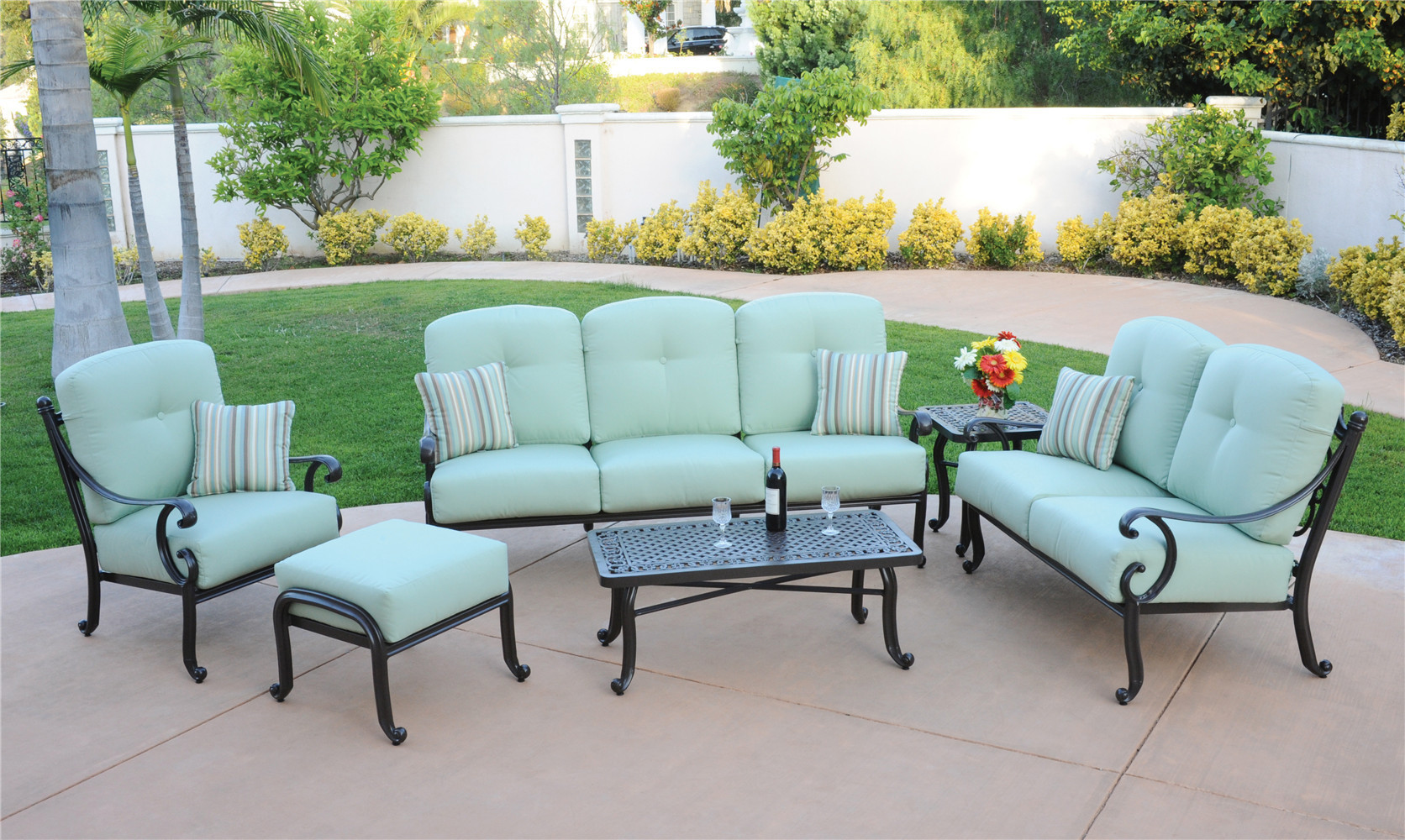 Heavy duty cast aluminum patio sofa set for garden use