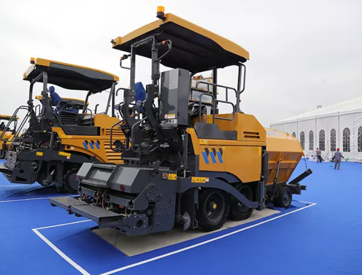 kingkangaroo 177kw Asphalt Paving Machine Screeds & Asphalt Paver RP1003T with Max Paving Width 10m