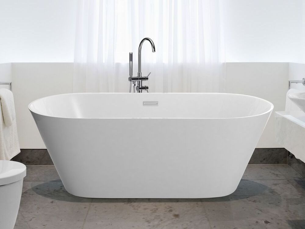 1700mm Hotel Bathroom Customized Solid Surface Adult White Acrylic Bathtub For Sale