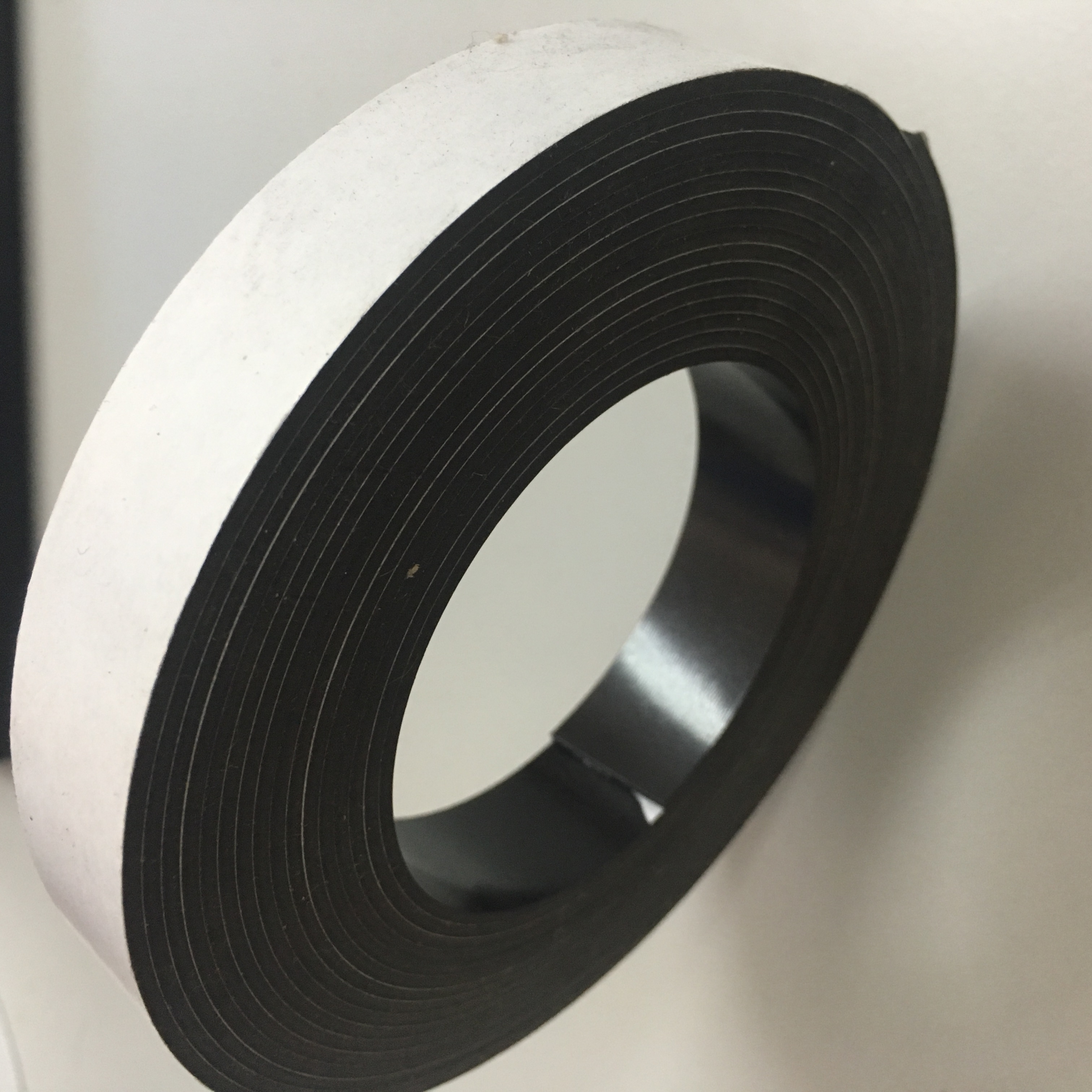 Advanced Custom Double Sided Magnetic Seal Tape Strips Rubber Magnet Strip