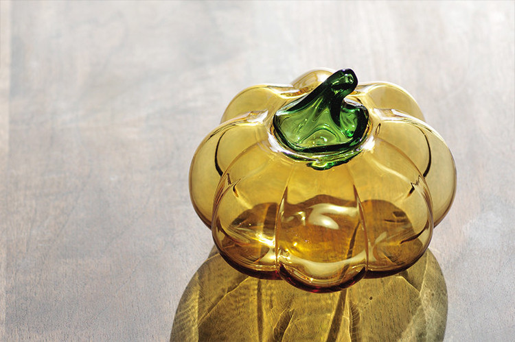 Hot Sales Creative Durable Heat Resistant Hand Blown Pumpkin Shaped Glass Jar