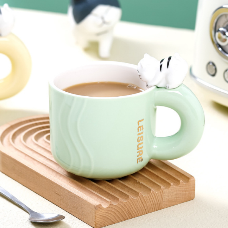 Hot Sale Ready to Ship Cute 3D Cat Mug with Spoon Creative High Quality Ceramic Cup with Handgrip Home Office Water Cup