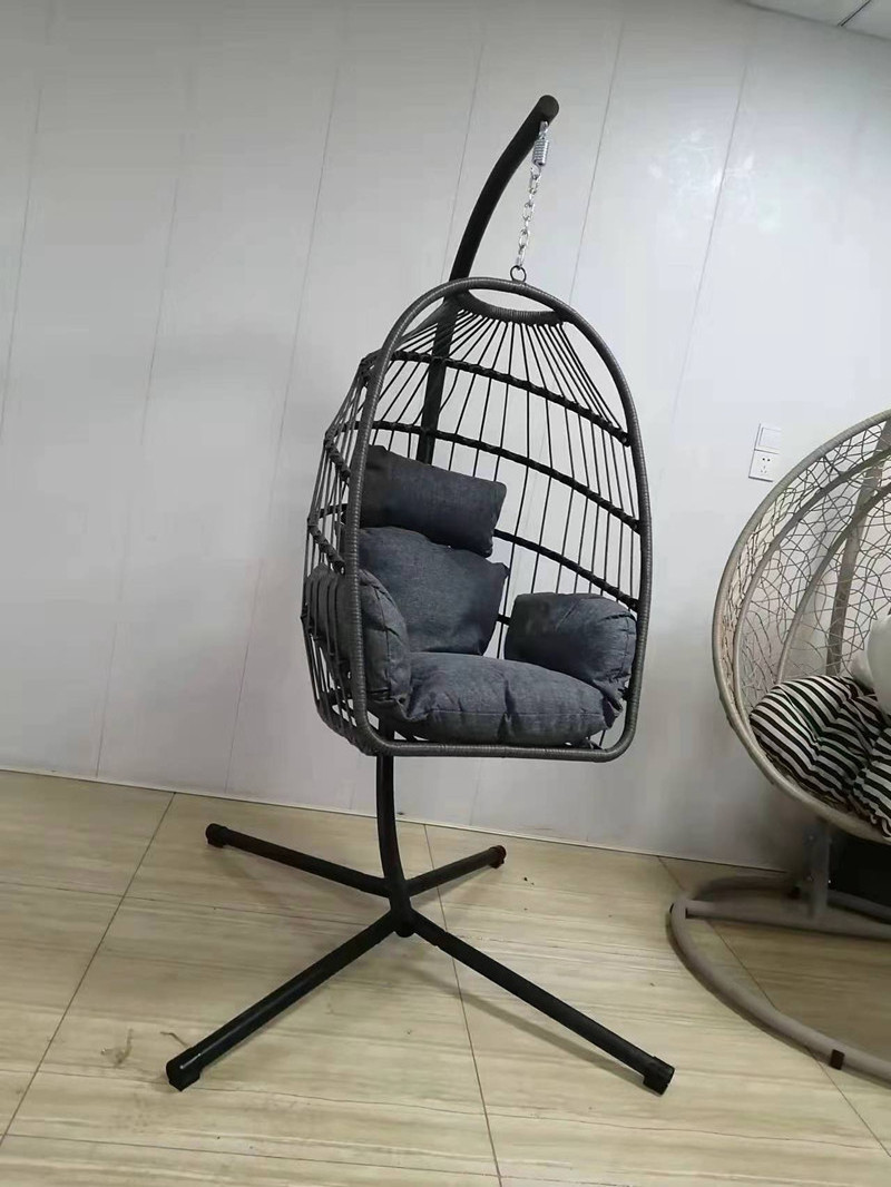 Wholesale Price Egg Rattan Chair Hanging Swing Egg Shape Outdoor Rattan Chair