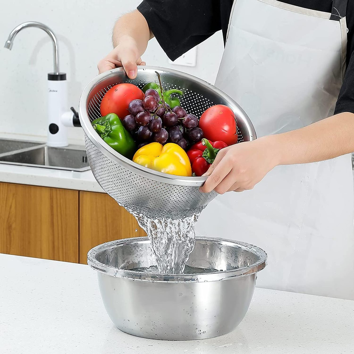 Hot Sale 304 Stainless Steel Microporous Colander Large Capacity with Mixing Bowl For washing vegetables greek yogurt strainer