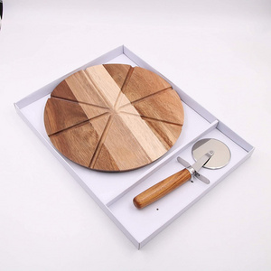 Hot Selling Premium Pizza Cutter and Cutting Board Set 13.5 Inch Reversible Round Cutting Board Cheese Board