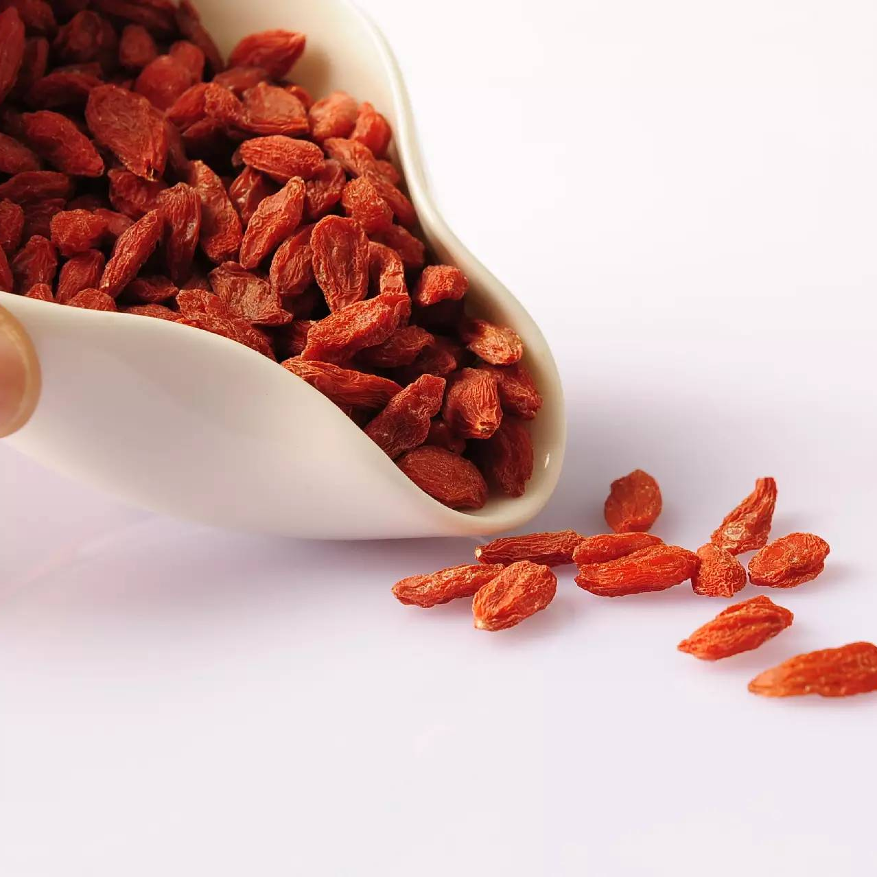 Hot Sales Dried Goji Berry Dried Fruits Snacks Chinese Food AD Sweet Bulk Packaging with 18 Months Shelf Life Dried Preserved