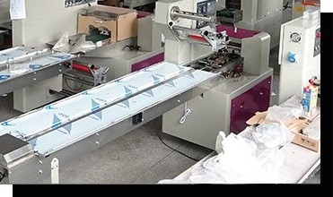 Factory Price Automatic Meat Packaging Packing Machine with Tray