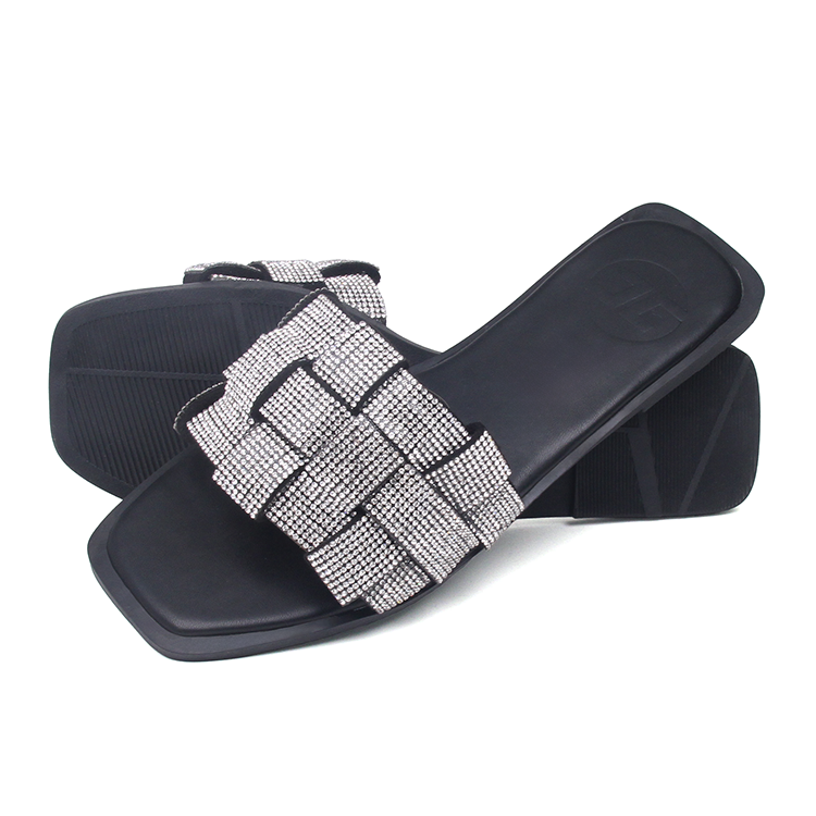 2024 New Arrivals Woven Slippers doll shoe Summer women's rhinestone Flat Sandals Beach Slippers For Ladies And Girls