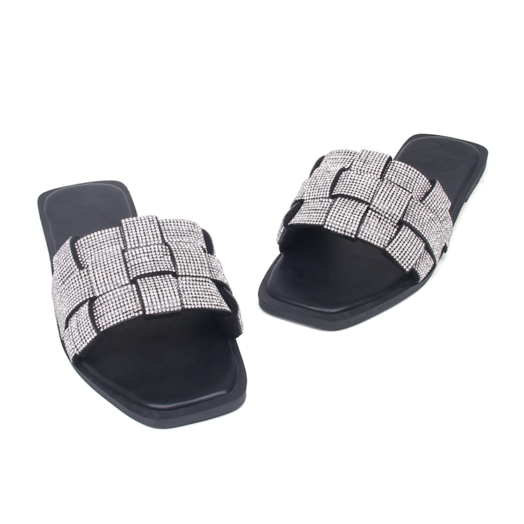 2024 New Arrivals Woven Slippers doll shoe Summer women's rhinestone Flat Sandals Beach Slippers For Ladies And Girls